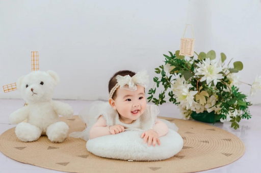 专业试管借卵代怀机构四个月的孕妇肚子疼
